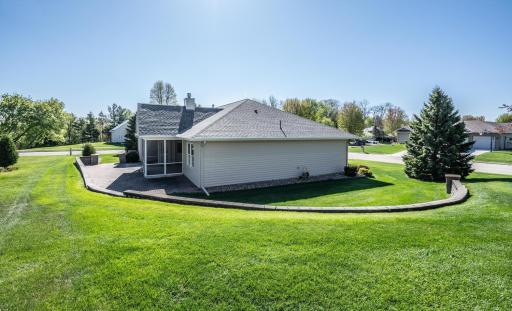 1548 18th Avenue NW, Faribault, MN 55021