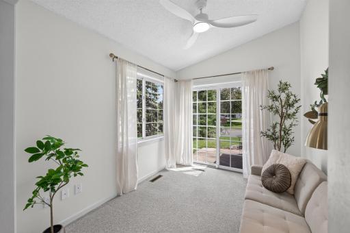 9887 Tamarack Cove, Saint Paul, MN 55125