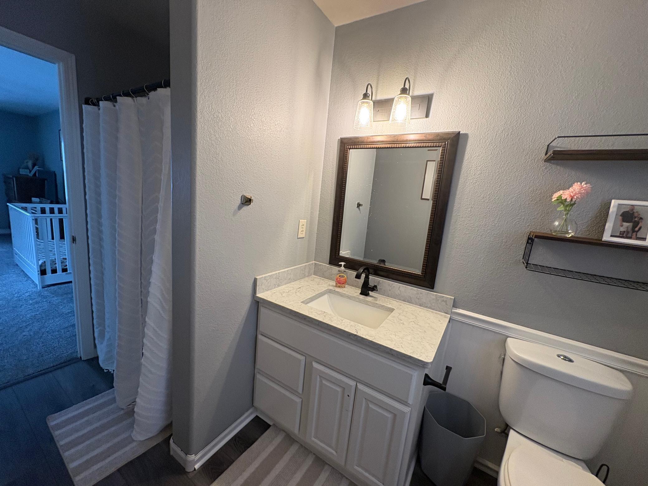 Suite Bathroom