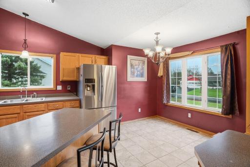 19941 Calgary Trail, Farmington, MN 55024