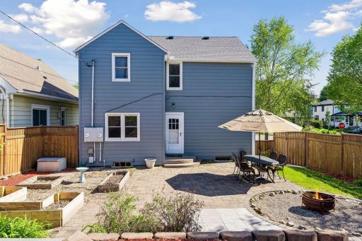 1279 Niles Avenue, Saint Paul, MN 55116