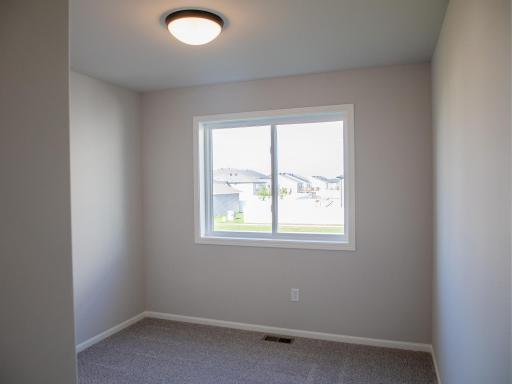 2312 38 Avenue S, Moorhead, MN 56560