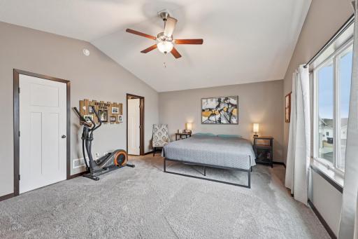 8542 Ebben Circle NE, Monticello, MN 55362