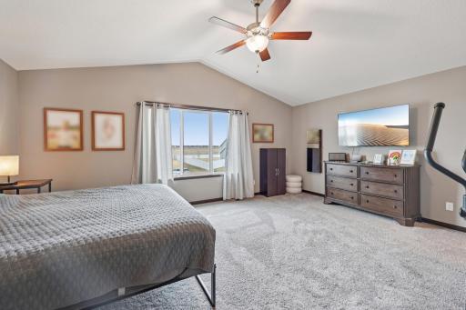 8542 Ebben Circle NE, Monticello, MN 55362