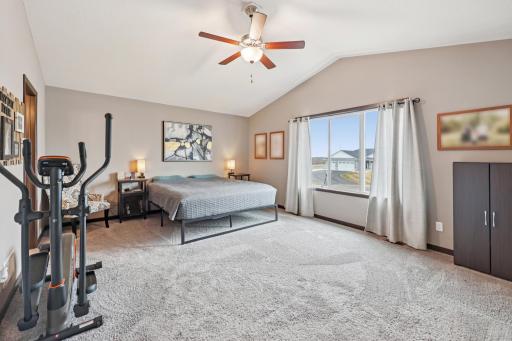 8542 Ebben Circle NE, Monticello, MN 55362