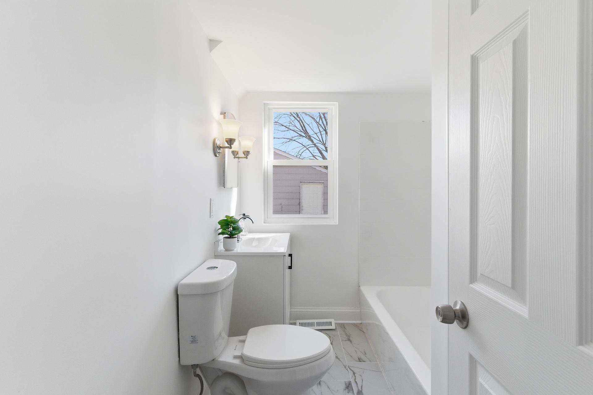 5122 Morgan Ave N MLS-22.jpeg