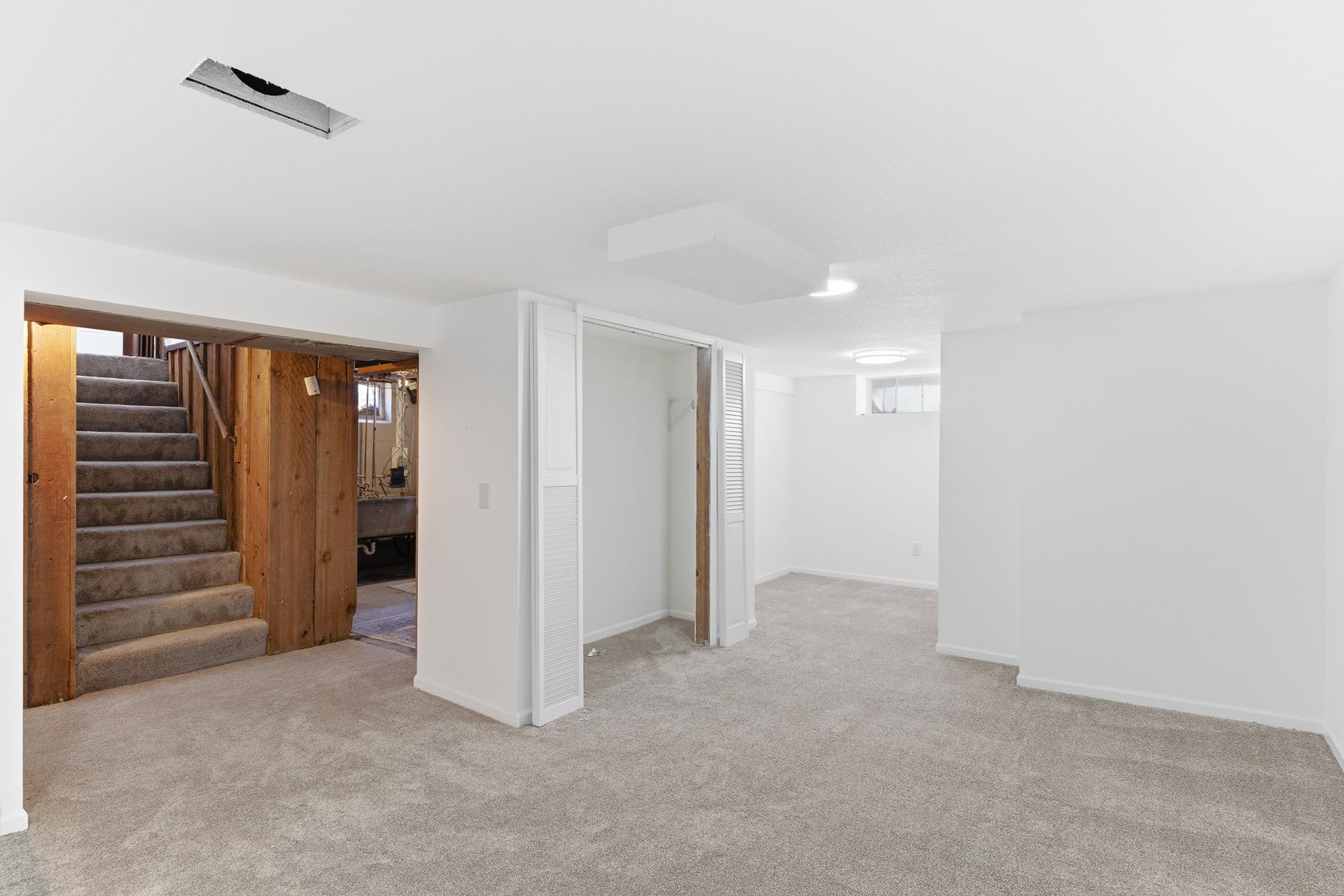 5122 Morgan Ave N MLS-35.jpeg