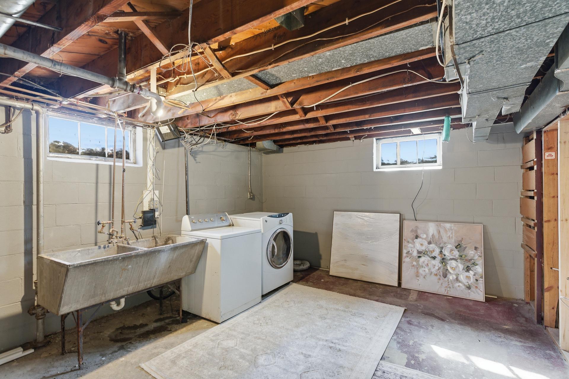 5122 Morgan Ave N MLS-39.jpeg