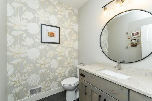 2025 Hagen Lane SW, Rochester, MN 55902