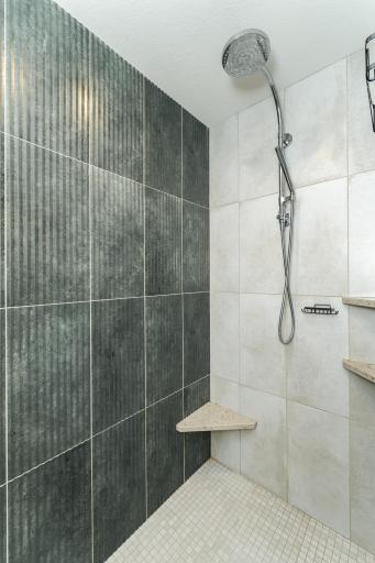 2025 Hagen Lane SW, Rochester, MN 55902