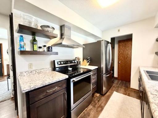 475 E CSAH 10, Vesta, MN 56292