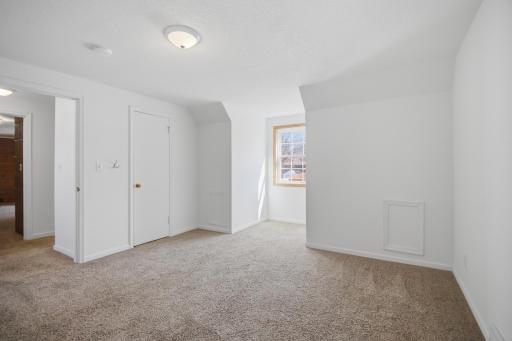 318 Thomas Avenue, Owatonna, MN 55060