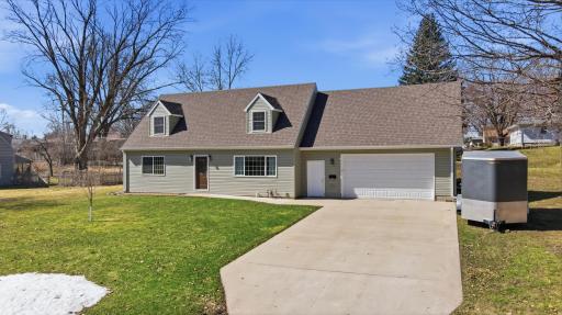 318 Thomas Avenue, Owatonna, MN 55060
