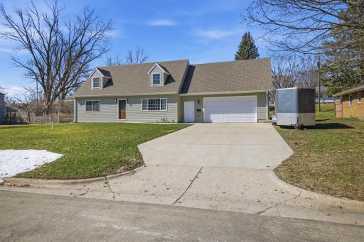 318 Thomas Avenue, Owatonna, MN 55060