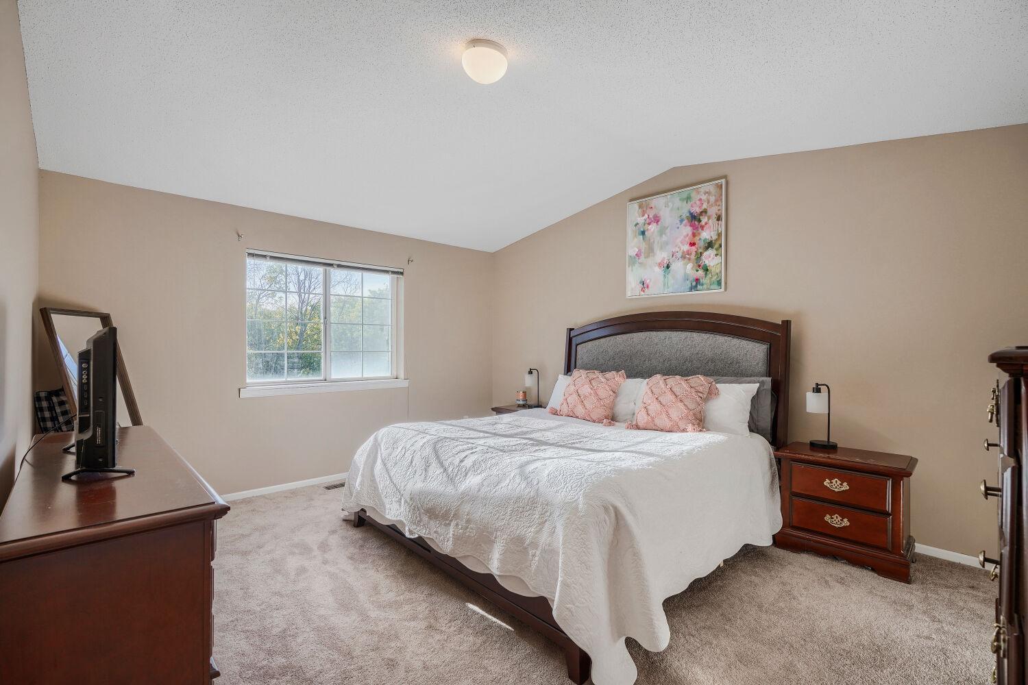 Vaulted primary bedroom