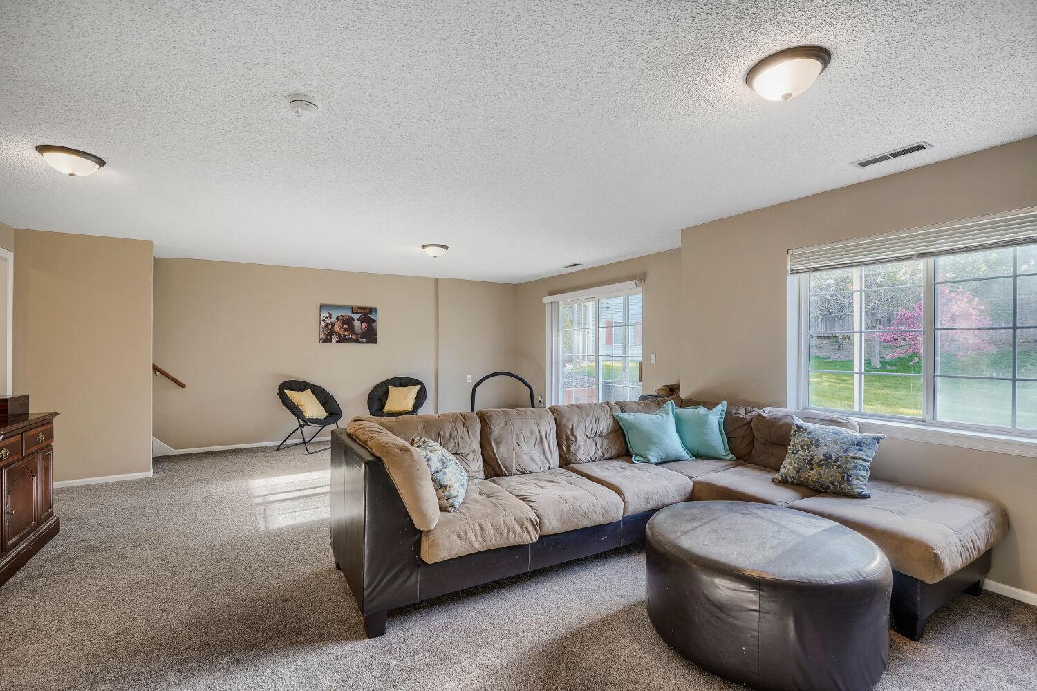 1878 Christensen Ave - Web Quality - 014 - 14 Family Room.jpg