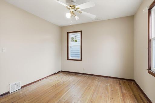 18-2612 Georgia Ave S [2908584]- 018.jpg