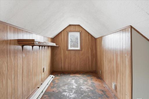 Upper Level BR Closet