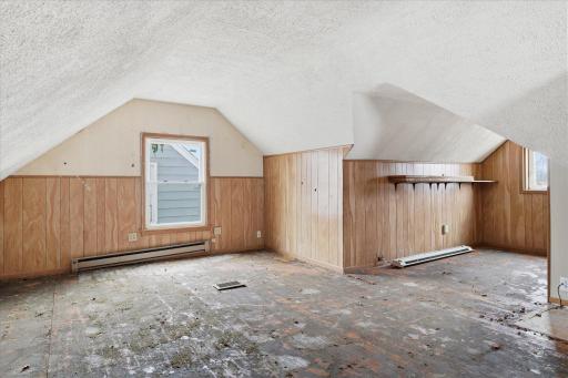 Upper Level - Room for Add'l Bathroom