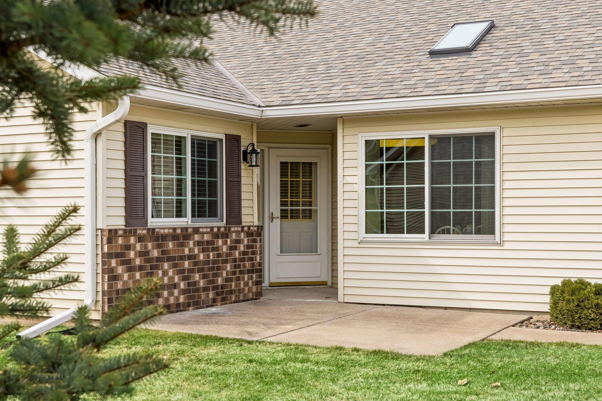 7638 Newbury Road - Spacecrafting - 0005.jpg