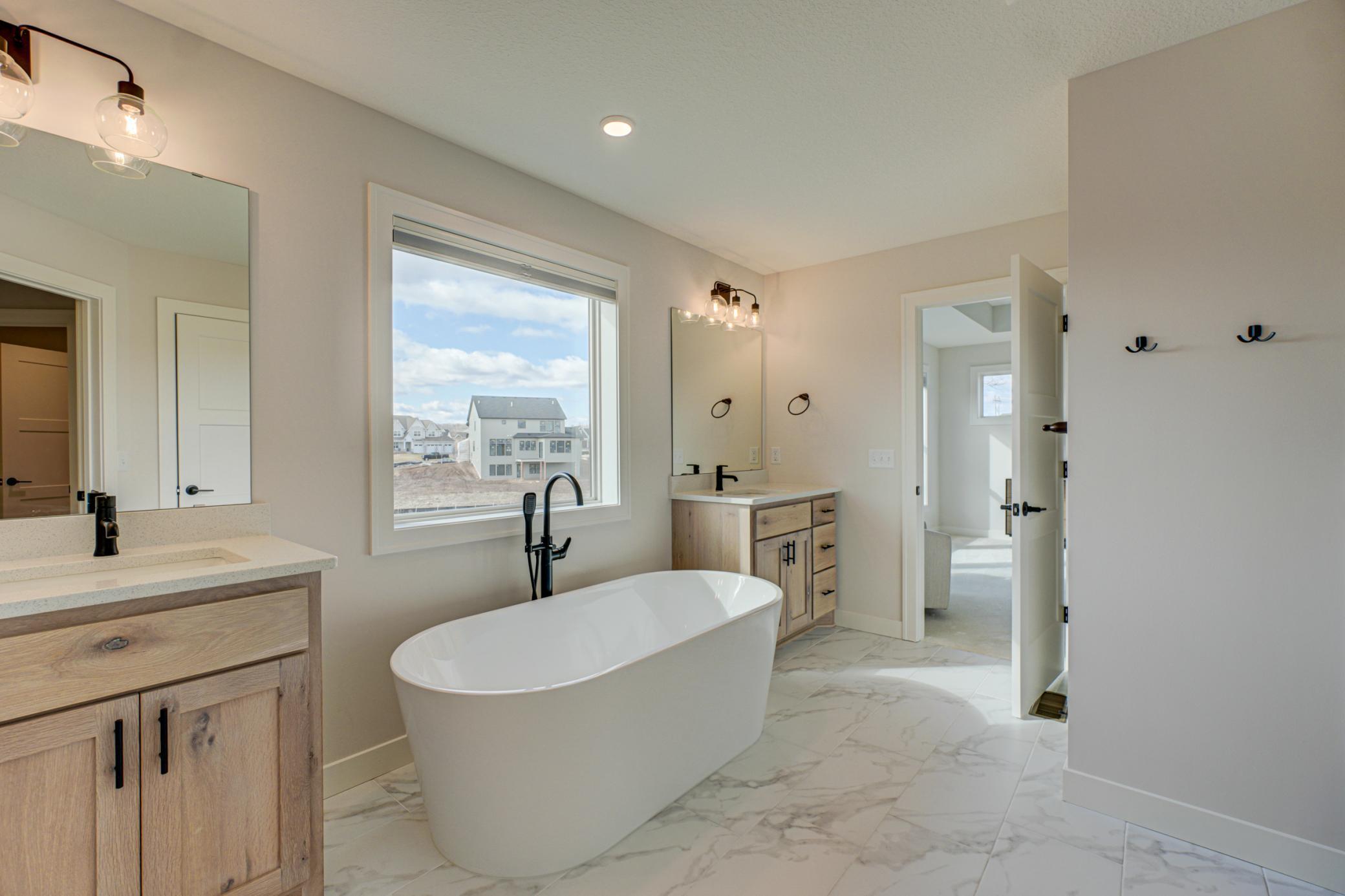 14415 49th St N-60.jpg