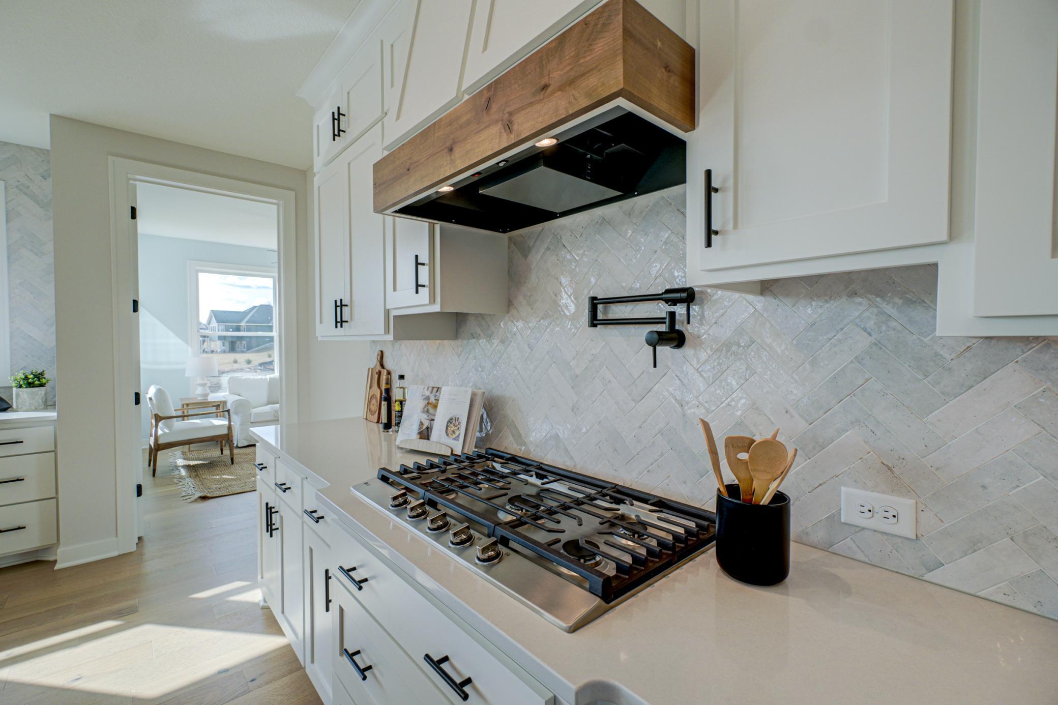 14415 49th St N-39.jpg