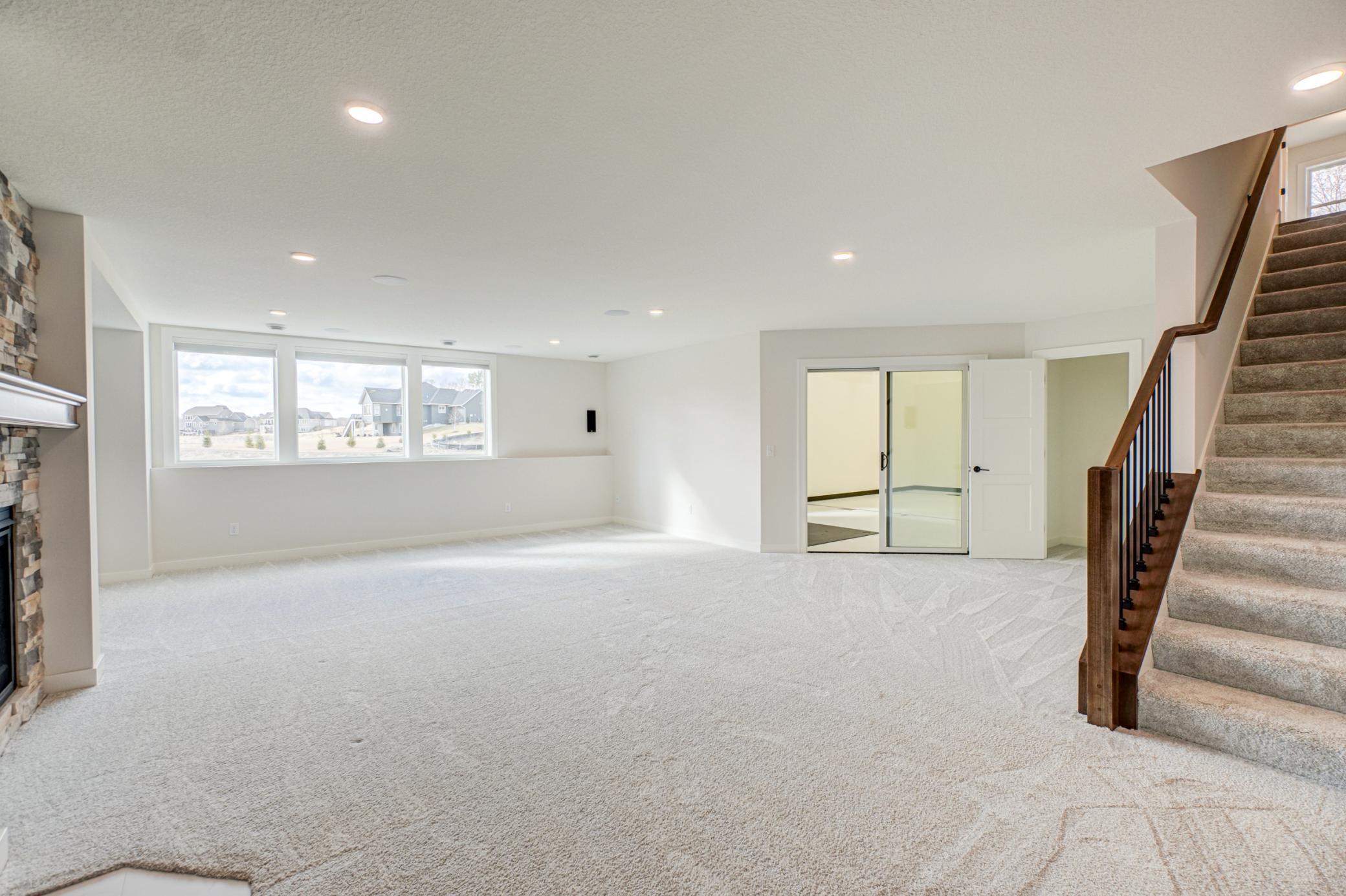 14415 49th St N-74.jpg