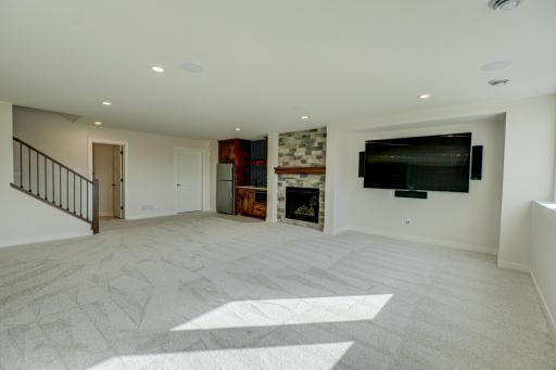 14415 49th Street N, Stillwater, MN 55082