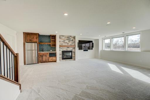 14415 49th Street N, Stillwater, MN 55082
