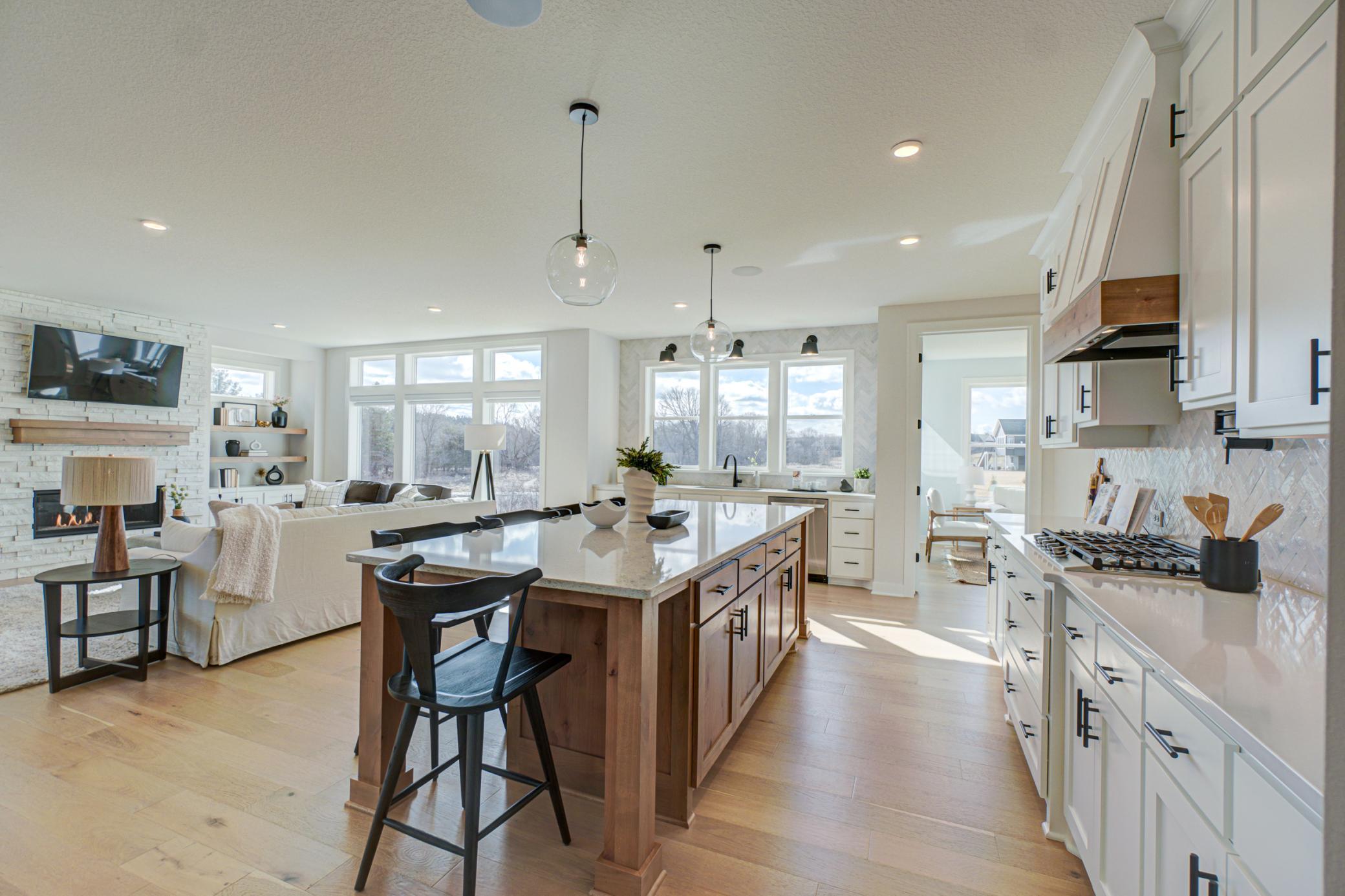 14415 49th St N-38.jpg