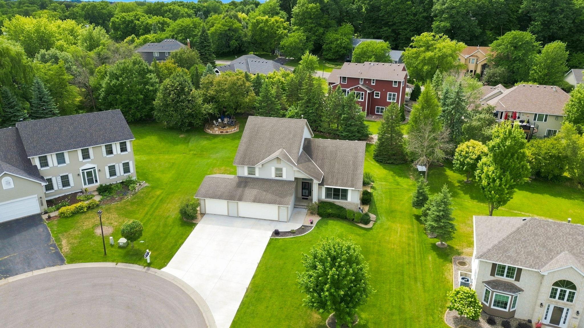 Large lot on a great cul-de-sac location