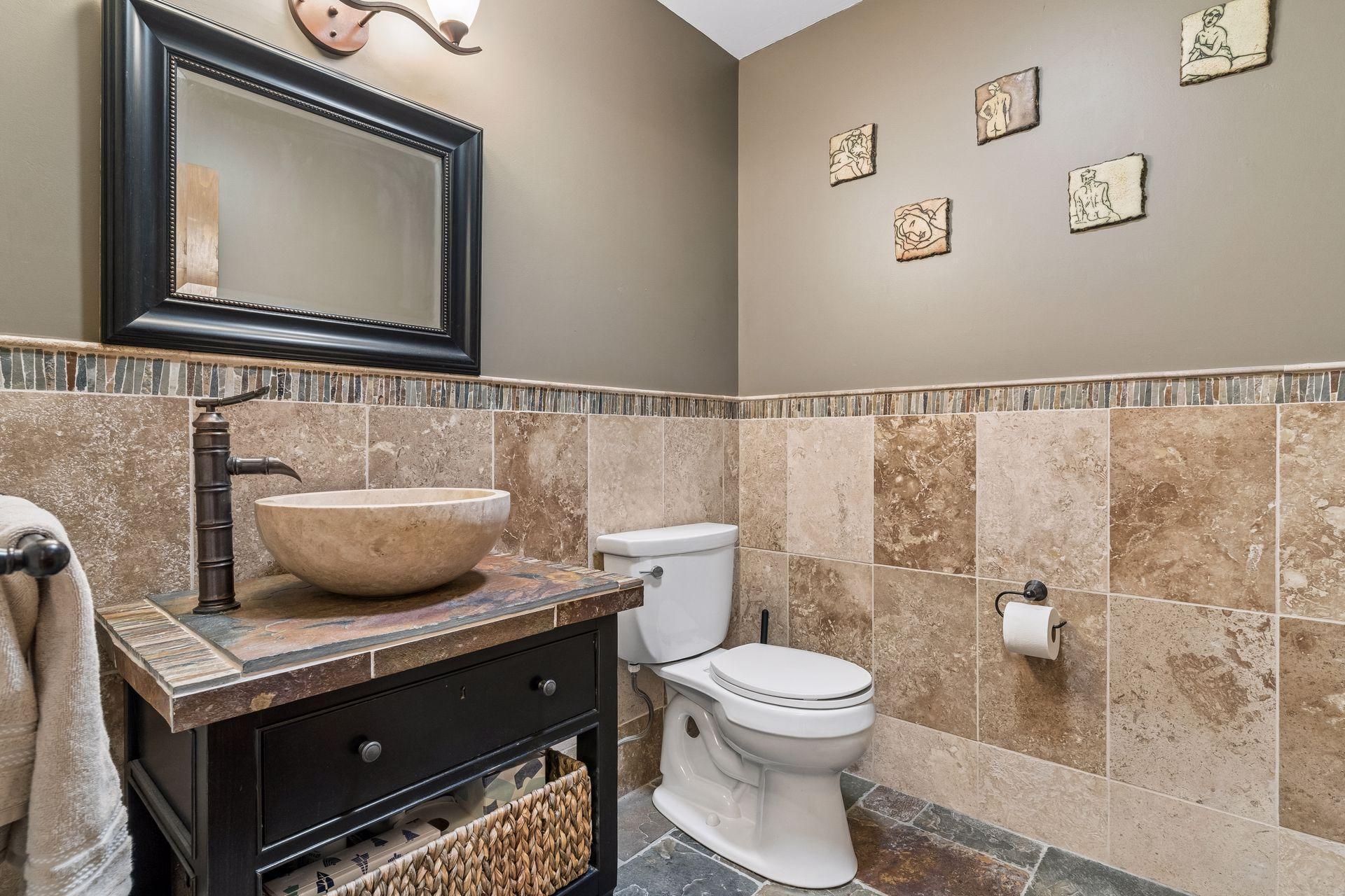 Nicely updated guest bath on the main.