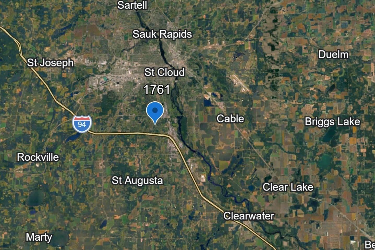 Great location in South Saint Cloud close to I94 along with all the conveniences that Saint Cloud has to offer.