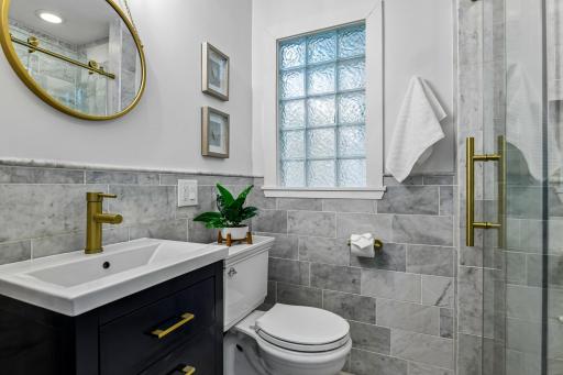 Completely remodeled main floor 3/4 hallway bath