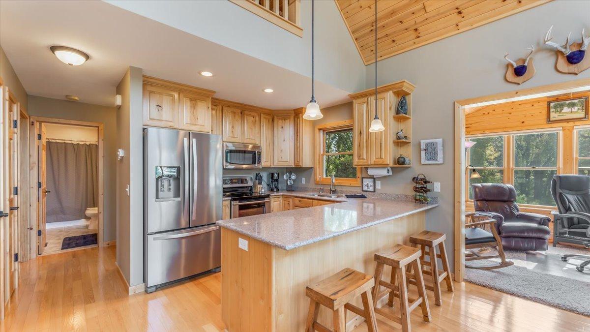30381 Wildwood Rd, Ashby, MN 56309.Granite Countertops and Stainless Steel Appliances