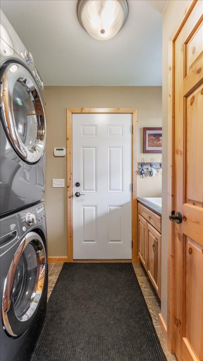 30381 Wildwood Rd, Ashby, MN 56309.Main Floor Laundry