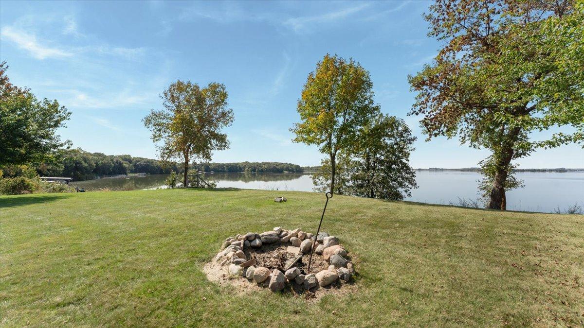 30381 Wildwood Rd, Ashby, MN 56309.Perfect Getaway