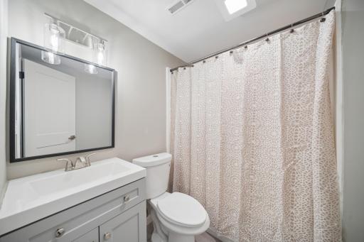 520 8th Avenue NW, Waseca, MN 56093