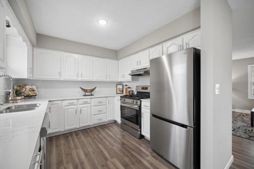 520 8th Avenue NW, Waseca, MN 56093