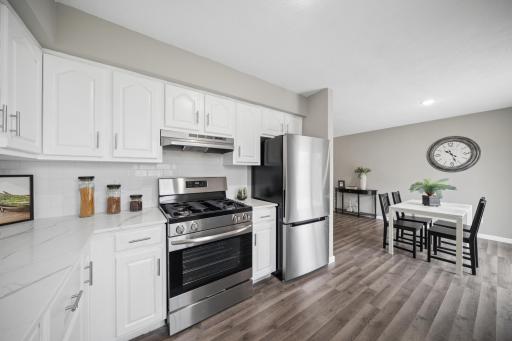 520 8th Avenue NW, Waseca, MN 56093