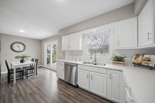 520 8th Avenue NW, Waseca, MN 56093