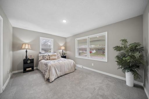 520 8th Avenue NW, Waseca, MN 56093