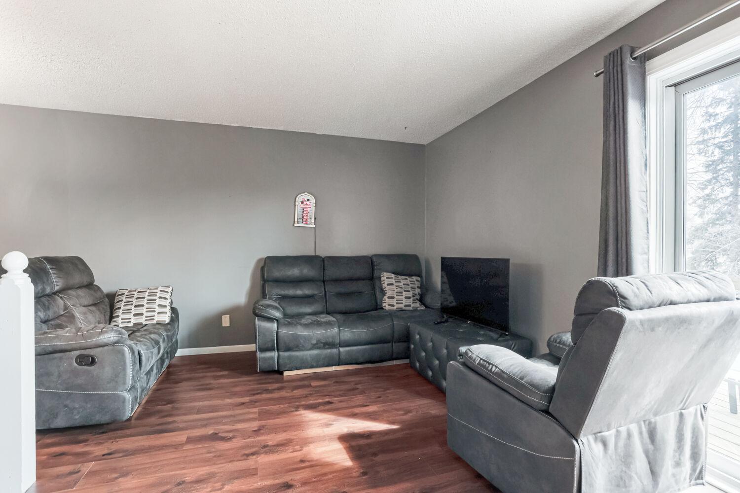 6 110th Ln NW - Web Quality - 008 - 05 Living Room.jpg