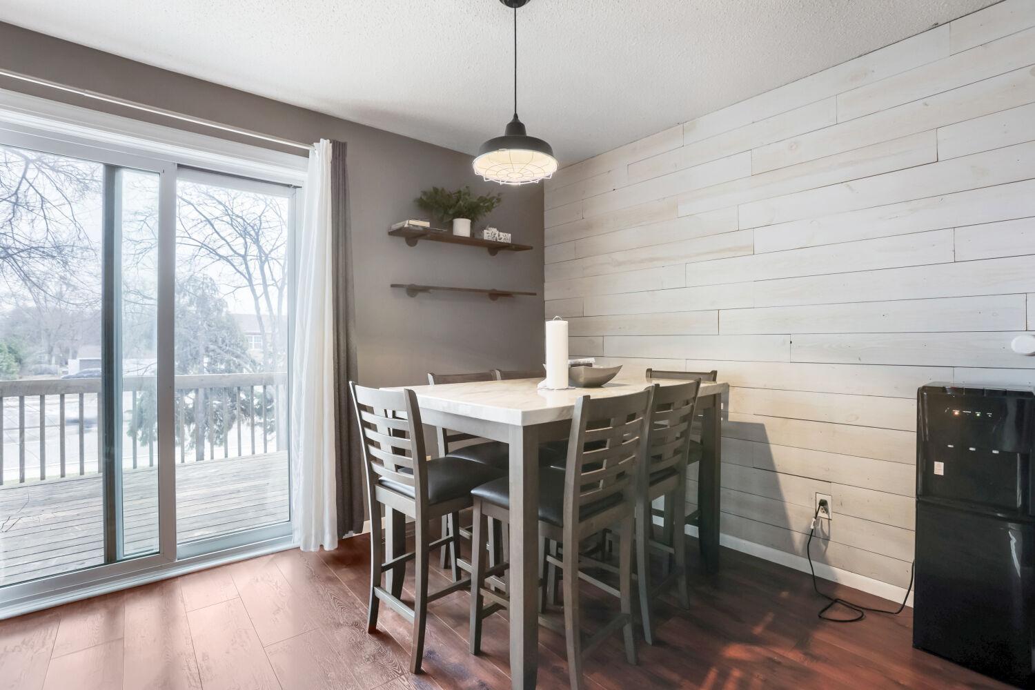 6 110th Ln NW - Web Quality - 014 - 11 Breakfast Area.jpg