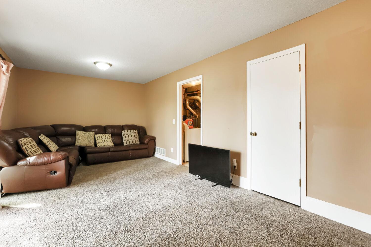 6 110th Ln NW - Web Quality - 016 - 13 Family Room.jpg