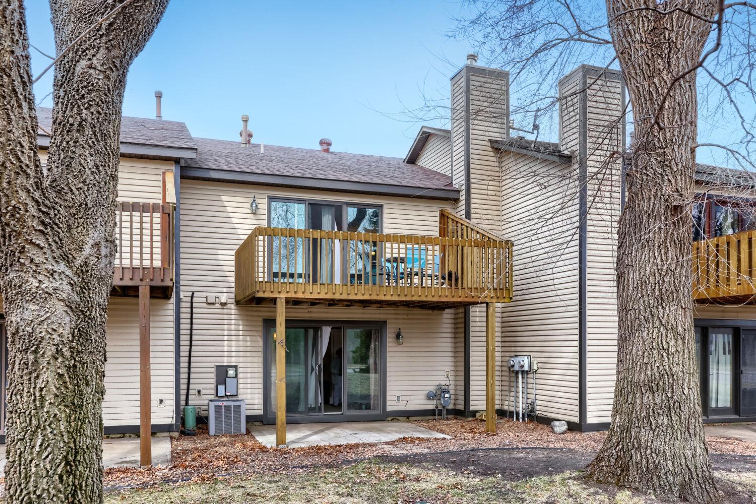 6 110th Ln NW - Web Quality - 029 - 26 Exterior Rear.jpg