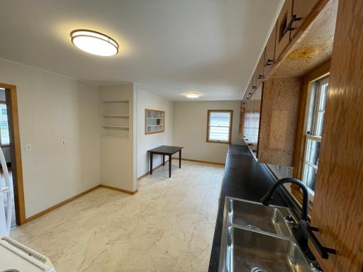 618 9th Avenue SE, Waseca, MN 56093