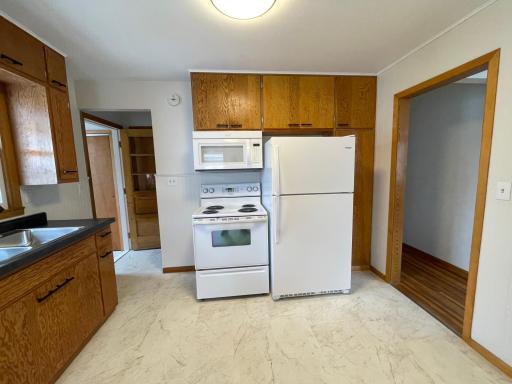 618 9th Avenue SE, Waseca, MN 56093