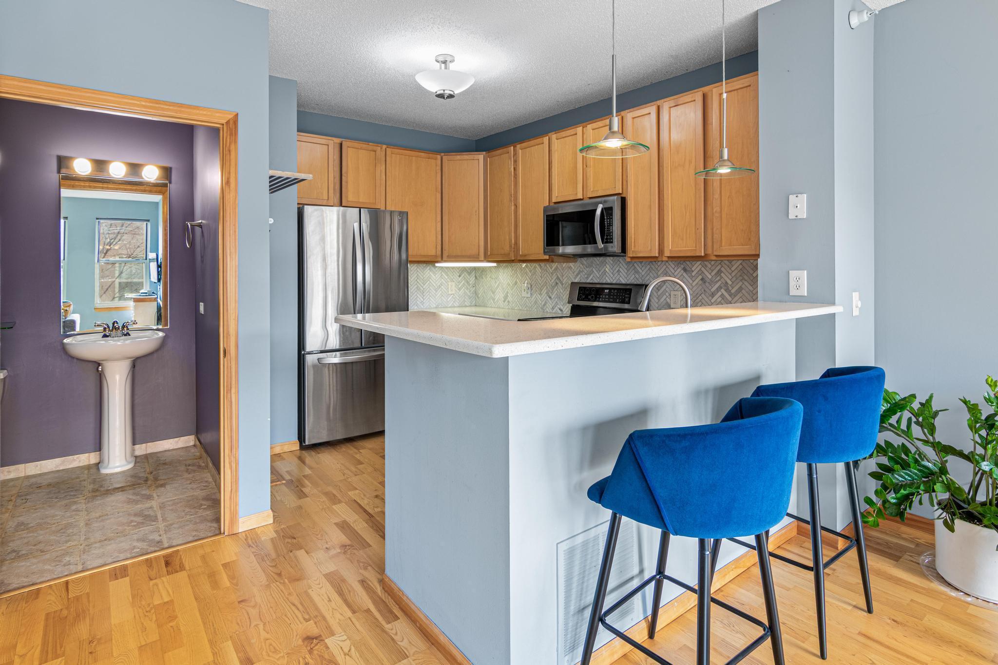 Breakfast Bar Seating