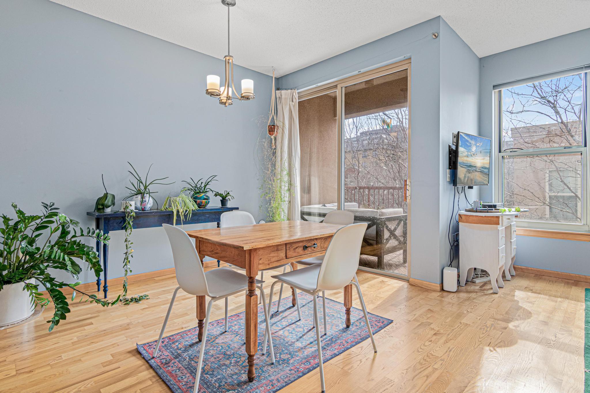 Large Dining with Covered Patio